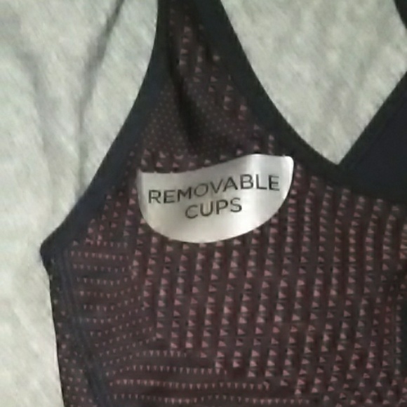 NWT Under Armour Sports Bra - Picture 2 of 5